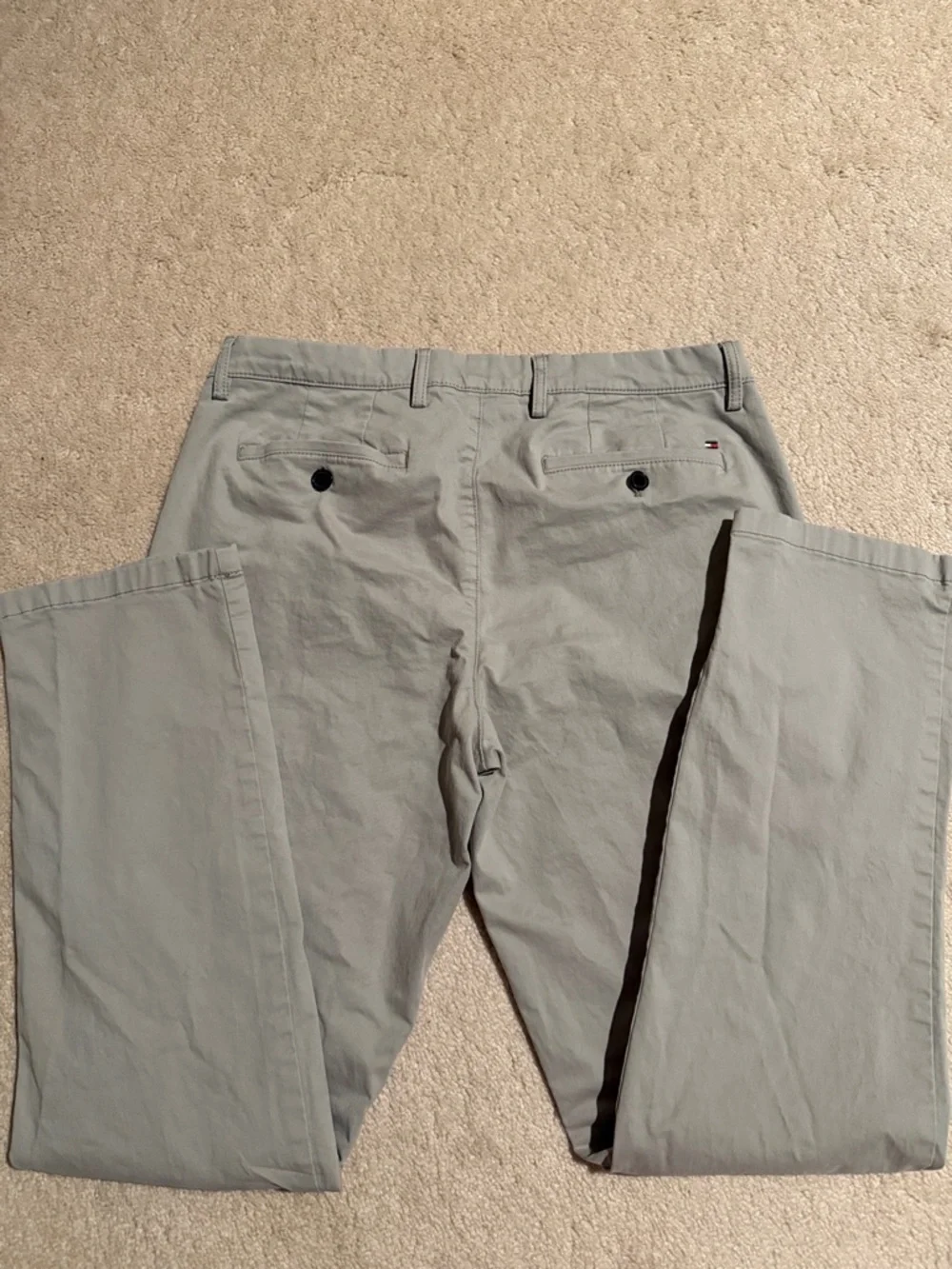 Tommy Hilfiger Men's Light Grey Regular Fit Stretch Pants - Picture 5 of 7